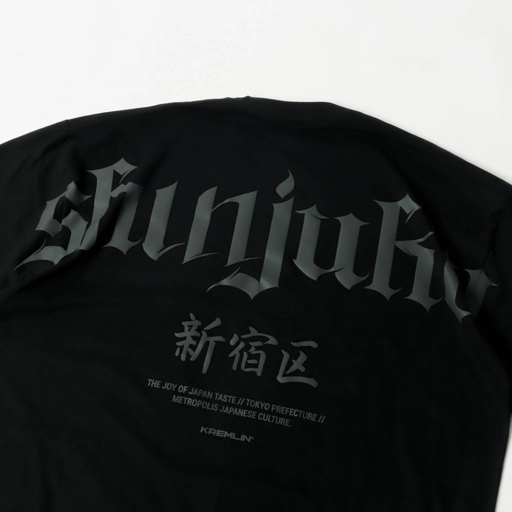 Kremlin Shinjuku - Oversized Graphic Black T-shirt image 3